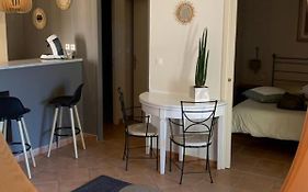 Appartement Cosy Residence Du Golf De Saumane